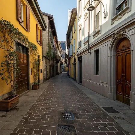 Breva In Centro Storico Appartamento *